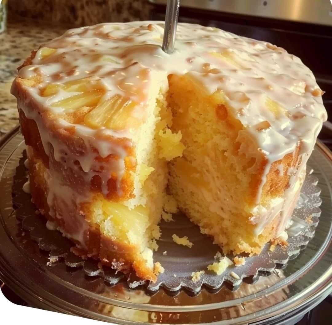 Receta clásica de pastel de piña al revés 460475818_526260729995594_5641715448207938280_n