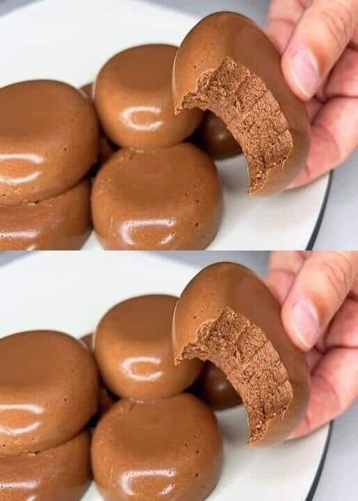 Delightful Low-Calorie Chocolate Mousse with Just 3 Ingredients 461824866_1056606099198638_2902972353050679023_n