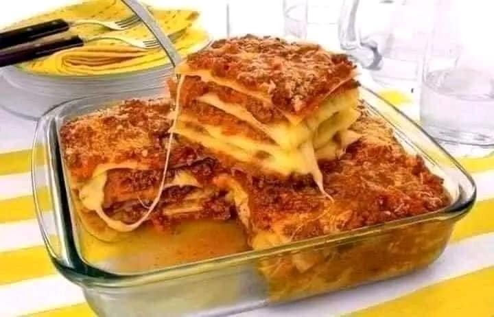 Classic Lasagna Recipe 463595972_2406320583033459_9125859482063680989_n