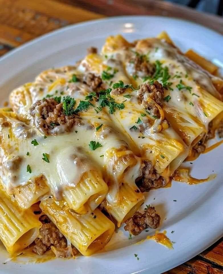 Creamy Alfredo Lasagna Soup 🍲❤️ 466301139_122147919662289517_8378480306510157163_n