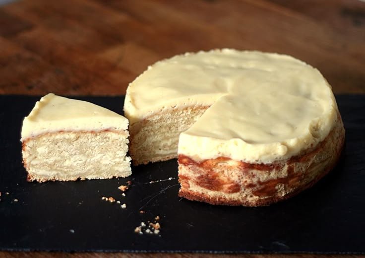 Hungarian Cheesecake: A Deliciously Creamy Dessert 91162ee4a372df6d43c602a8b31e6677