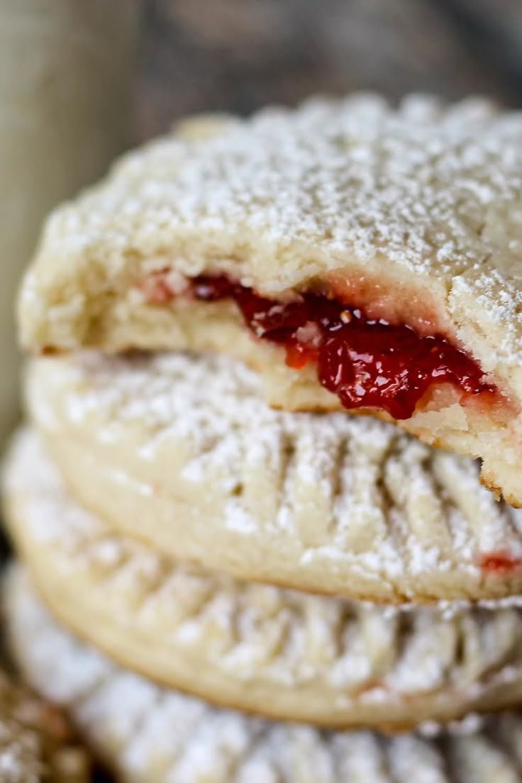 Hungarian Cookie Treasures: A Taste of Tradition and Sweet Memories 3d8855e1ecb7f677da3a2540adb6de83