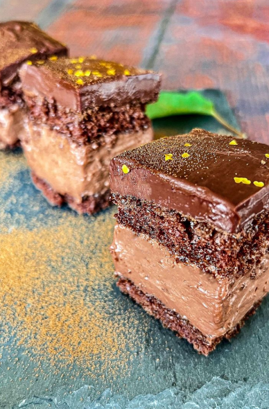 🍫 Hungarian Decadent Chocolate Cake – Rigó Jancsi 🇭🇺✨ Capture d’écran 2025-03-22 184025