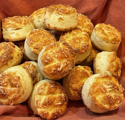 🥐 Pogácsa – The Classic Hungarian Savory Scone 🇭🇺✨ Capture d’écran 2025-03-24 212829