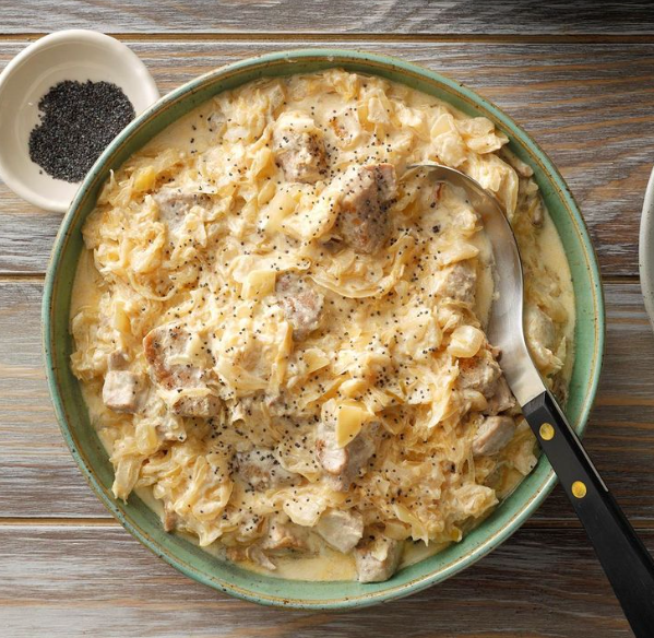 Here’s a full, traditional recipe for you! ðŸ‡ðŸ‡ºâœ¨Hungarian Treasure: Székely Gulyás (Pork and Sauerkraut Stew) Capture d’écran 2025-04-28 204530